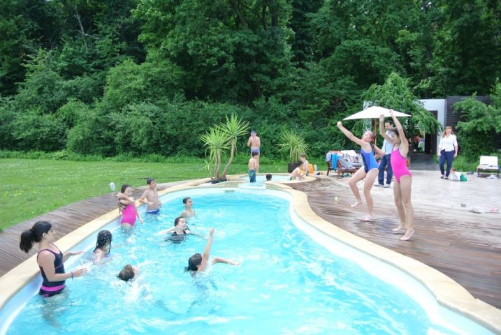 Vara fierbinte, locatie cu piscina aproape de Bucuresti
