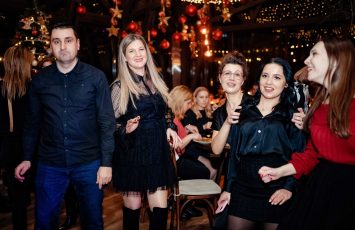 Christmas Party in The Woods, o peterecere minunata, multa distractie si voie buna