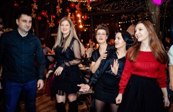Christmas Party in The Woods, o peterecere minunata, multa distractie si voie buna