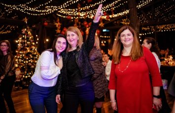 Christmas Party in The Woods, o peterecere minunata, multa distractie si voie buna