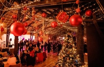 Christmas Party in The Woods, o peterecere minunata, multa distractie si voie buna