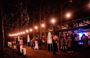Christmas Party in The Woods, o peterecere minunata, multa distractie si voie buna
