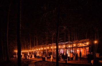 Christmas Party in The Woods, o peterecere minunata, multa distractie si voie buna