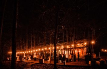 Christmas Party in The Woods, o peterecere minunata, multa distractie si voie buna