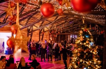 Christmas Party in The Woods, o peterecere minunata, multa distractie si voie buna