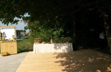 Nunta in natura, in aer liber, la piscina si padure, locatii de nunti in natura, locaite nunata in aer liber