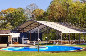 Nunta la padure piscina TreeHouse Lagoon