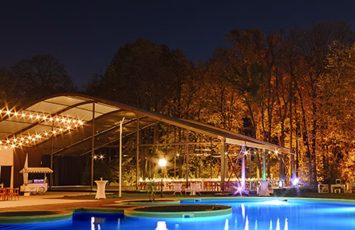 Nunta la padure piscina TreeHouse Lagoon