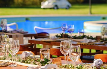 Nunta la padure piscina TreeHouse Lagoon