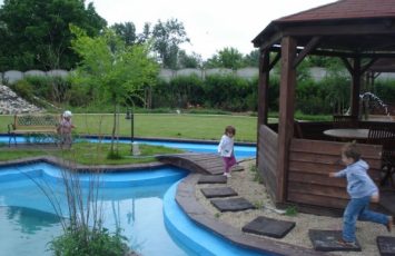 Petrecere copii - gradinita, la piscina in aer liber TreeHouse Lunguletu