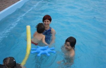 Petrecere copii - gradinita, la piscina in aer liber TreeHouse Lunguletu