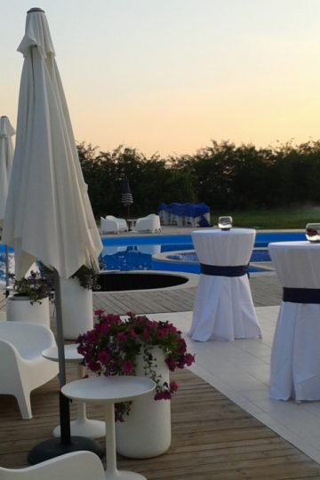 Eveniment Corporate lin aer liber, aproape de bucuresti, padure, piscina TreeHouse Cosoba Lagoon