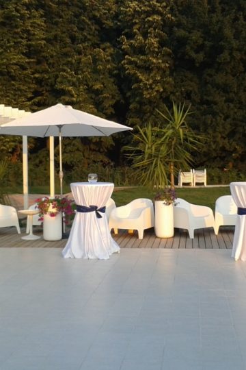 Eveniment Corporate lin aer liber, aproape de bucuresti, padure, piscina TreeHouse Cosoba Lagoon