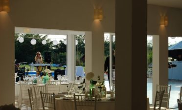 Locatie nunta in natura, la piscina aproape de Bucuresti - TreeHouse Lagoon, nunti memorabile, locatii de nunta