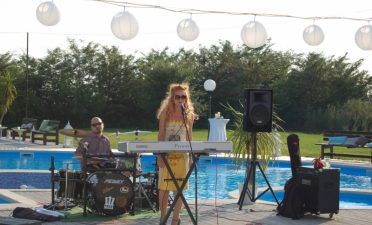 Locatie nunta in natura, la piscina aproape de Bucuresti - TreeHouse Lagoon, nunti memorabile, locatii de nunta