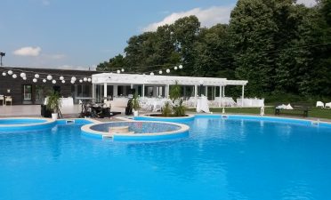 Locatie nunta in natura, la piscina aproape de Bucuresti - TreeHouse Lagoon, nunti memorabile, locatii de nunta