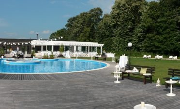 Locatie nunta in natura, la piscina aproape de Bucuresti - TreeHouse Lagoon, nunti memorabile, locatii de nunta