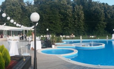 Locatie nunta in natura, la piscina aproape de Bucuresti - TreeHouse Lagoon, nunti memorabile, locatii de nunta