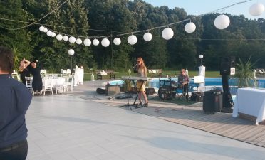 Locatie nunta in natura, la piscina aproape de Bucuresti - TreeHouse Lagoon, nunti memorabile, locatii de nunta