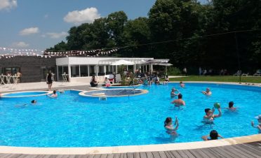Vara fierbinte, locatie cu piscina aproape de Bucuresti