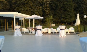 Locatie evenimente corporate in natura, nunta, botez, locatie de nunti in aer liber