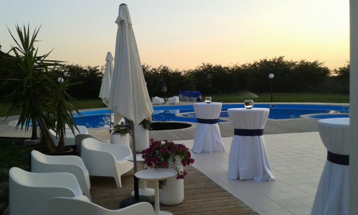 Eveniment Corporate lin aer liber, aproape de bucuresti, padure, piscina TreeHouse Cosoba Lagoon