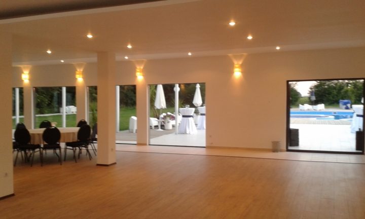 Eveniment Corporate lin aer liber, aproape de bucuresti, padure, piscina TreeHouse Cosoba Lagoon