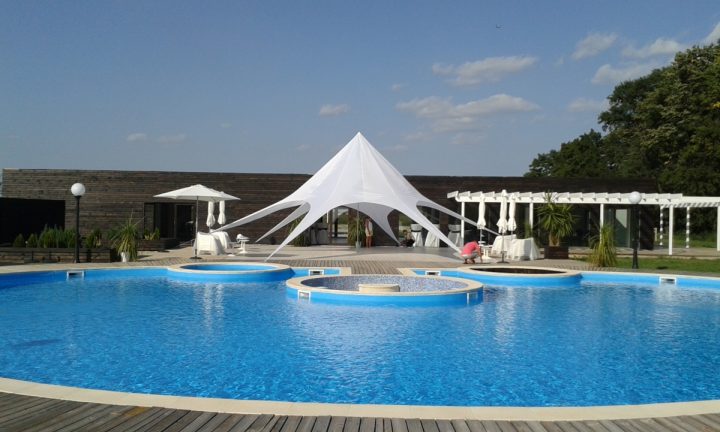 Piscina in apropiere de bucuresti, padure, locatie evenimente