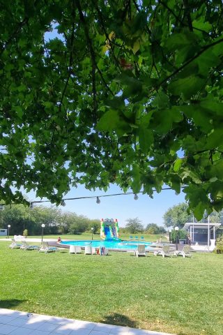 piscina in natura copii