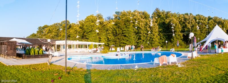 eveniment companie la piscina, teambuilding la piscina la padure, teambuilding la padure si piscina, eveniment corporate