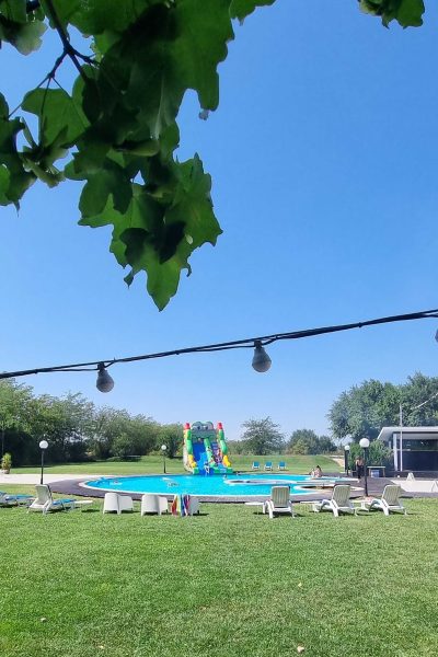piscina in natura copii
